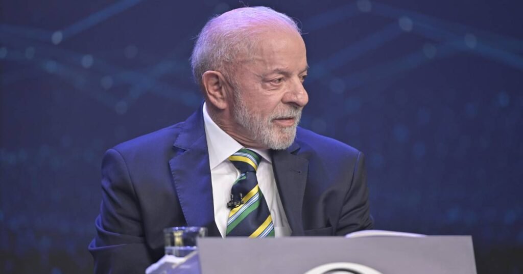 Deslizes verbais marcam participação de Lula em debate na televisão